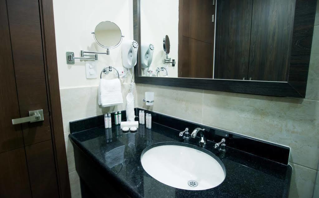Hotel Hr Amada Cúcuta Zewnętrze zdjęcie
